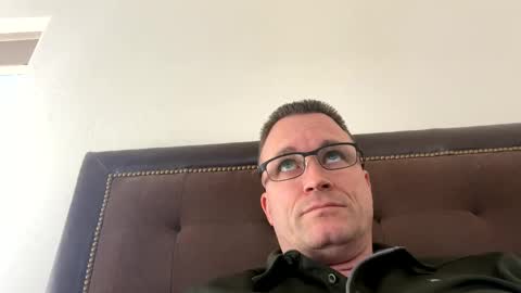 bigger22332233 online show from January 19, 2025, 9:13 pm