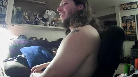 biggerisbetter21 online show from December 8, 2024, 9:02 am