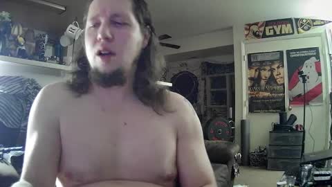 biggerisbetter21 online show from December 18, 2024, 10:08 am