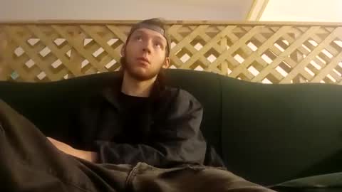 Snapshot of biggestboiiii chatting on September 11, 2025, 12:11 am biggestboiiii online show from September 11, 2025, 12:11 am