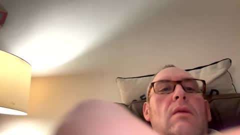 Snapshot of biggloves4bighands chatting on February 5, 2026, 1:49 pm biggloves4bighands online show from February 5, 2026, 1:49 pm