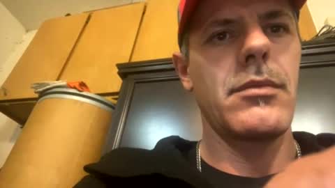 Snapshot of biggymemo69 chatting on December 15, 2024, 11:42 pm biggymemo69 online show from December 15, 2024, 11:42 pm