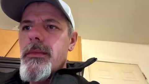 Snapshot of biggymemo69 chatting on December 14, 2025, 4:34 pm biggymemo69 online show from December 14, 2025, 4:34 pm