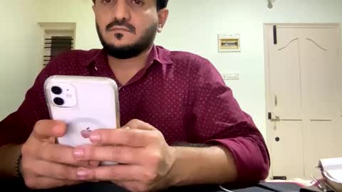 Snapshot of bighandsomesatisfy chatting on December 3, 2025, 7:01 pm bighandsomesatisfy online show from December 3, 2025, 7:01 pm