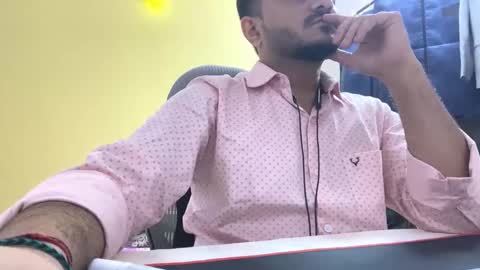 Snapshot of bighandsomesatisfy chatting on January 19, 2026, 1:59 pm bighandsomesatisfy online show from January 19, 2026, 1:59 pm