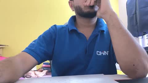 Snapshot of bighandsomesatisfy chatting on February 2, 2026, 12:26 pm bighandsomesatisfy online show from February 2, 2026, 12:26 pm