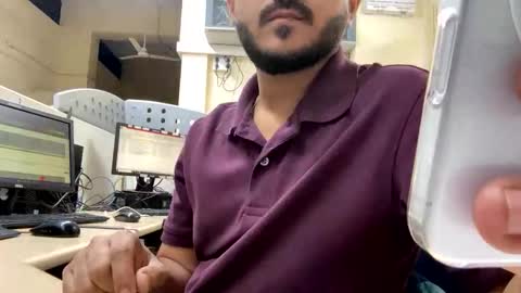 Snapshot of bighandsomesatisfy chatting on February 15, 2026, 4:14 pm bighandsomesatisfy online show from February 15, 2026, 4:14 pm