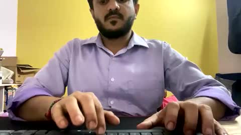 Snapshot of bighandsomesatisfy chatting on February 19, 2026, 4:25 pm bighandsomesatisfy online show from February 19, 2026, 4:25 pm