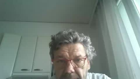 Snapshot of bigheart60 chatting on June 14, 2026, 6:48 am bigheart60 online show from June 14, 2026, 6:48 am