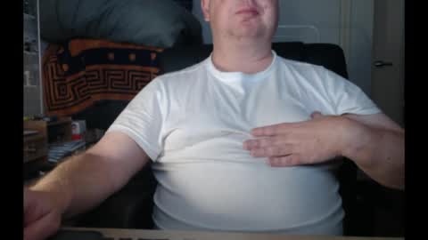 Snapshot of bighorn1981 chatting on April 1, 2026, 10:18 pm bighorn1981 online show from April 1, 2026, 10:18 pm