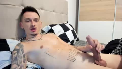 bigjustinnn online show from November 4, 2025, 9:25 pm