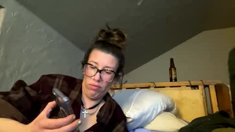 Bigkitties online show from December 3, 2025, 2:52 am