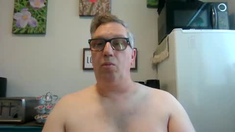 Snapshot of bignhard_69_ chatting on April 20, 2026, 4:43 pm bignhard_69_ online show from April 20, 2026, 4:43 pm