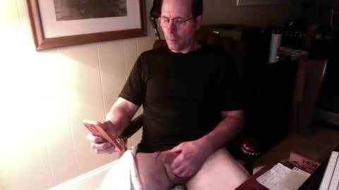 CumCMe online show from May 11, 2026, 3:45 am