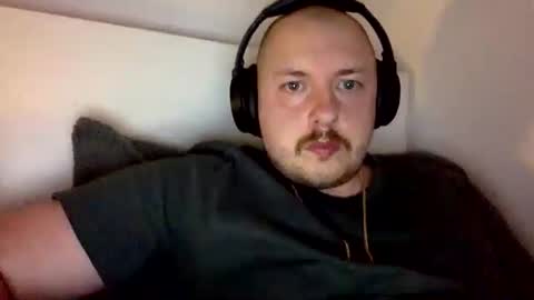 Snapshot of bigpoppagreg77777 chatting on November 4, 2025, 4:39 pm Greg online show from November 4, 2025, 4:39 pm