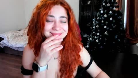 Snapshot of bigsmiletits chatting on January 29, 2025, 7:04 am Julia online show from January 29, 2025, 7:04 am