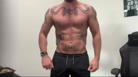 Snapshot of bigsnakeman1995 chatting on September 15, 2025, 4:18 pm Gogo online show from September 15, 2025, 4:18 pm
