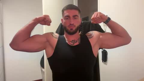Snapshot of bigsnakeman1995 chatting on October 18, 2025, 8:42 pm Gogo online show from October 18, 2025, 8:42 pm