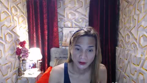 Snapshot of bigthickcock69xx chatting on September 17, 2025, 7:15 pm sophia online show from September 17, 2025, 7:15 pm