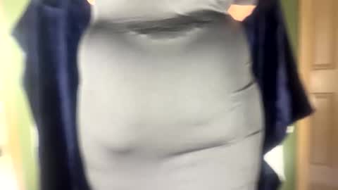 Snapshot of bigtits5371 chatting on March 1, 2026, 8:44 pm bigtits5371 online show from March 1, 2026, 8:44 pm