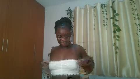 Snapshot of bigtits_baddie chatting on December 15, 2025, 7:45 am bigtits_baddie online show from December 15, 2025, 7:45 am