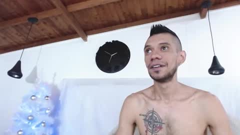 Snapshot of bigzehuz chatting on January 4, 2025, 8:06 am andres online show from January 4, 2025, 8:06 am