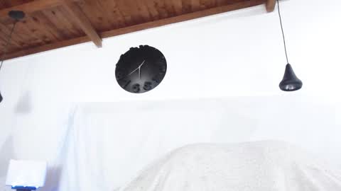 Snapshot of bigzehuz chatting on February 20, 2025, 9:00 am andres online show from February 20, 2025, 9:00 am