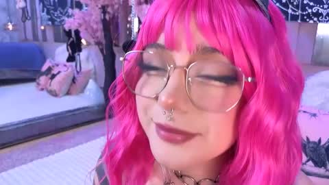 Snapshot of biizzy_noar chatting on December 5, 2025, 1:52 pm Biizzy online show from December 5, 2025, 1:52 pm