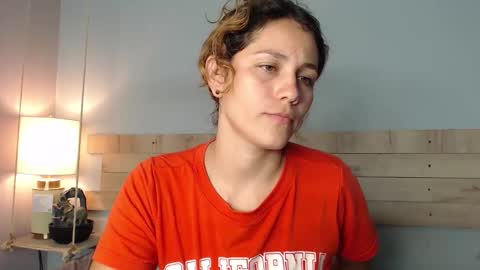 hi  soy   natural girl biki online show from October 14, 2025, 3:51 am