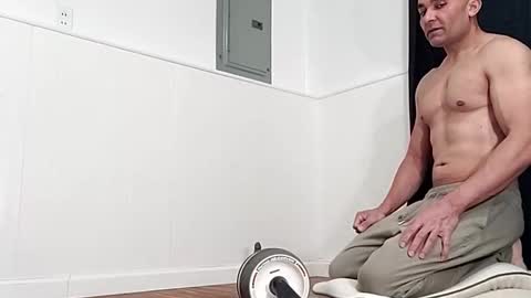 Snapshot of bilie11 chatting on January 8, 2026, 9:39 pm Bilie online show from January 8, 2026, 9:39 pm