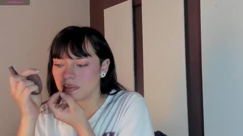 Snapshot of bilie__eilish chatting on February 23, 2026, 12:13 pm bilie__eilish online show from February 23, 2026, 12:13 pm