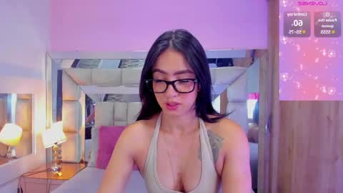 Snapshot of bilie_rouse1 chatting on March 7, 2025, 7:05 pm Bilie online show from March 7, 2025, 7:05 pm