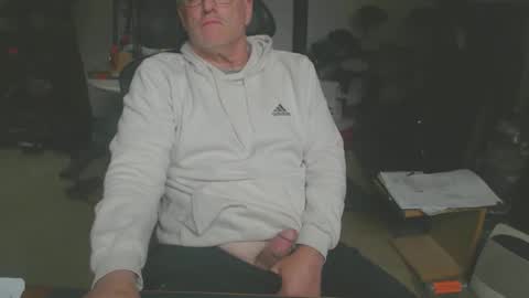 billp750876 online show from May 24, 2026, 4:23 pm