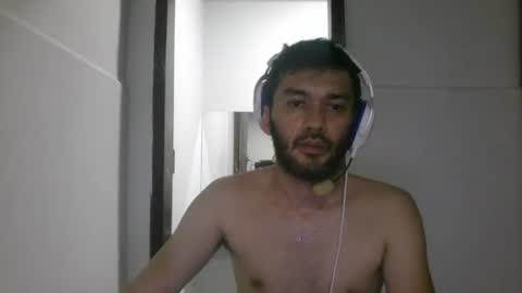 Snapshot of binhodm1 chatting on January 3, 2025, 6:22 am binhodm1 online show from January 3, 2025, 6:22 am