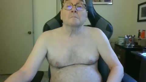 Snapshot of bink195234 chatting on April 13, 2026, 3:17 pm Bink195234 online show from April 13, 2026, 3:17 pm