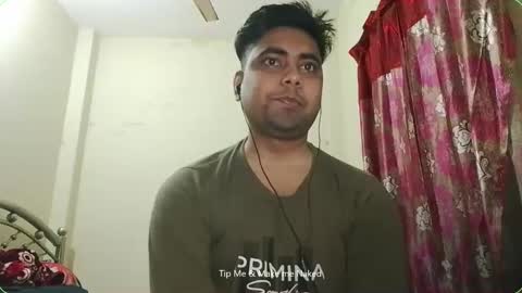 Snapshot of birbikrom104 chatting on November 21, 2025, 2:05 pm birbikrom104 online show from November 21, 2025, 2:05 pm