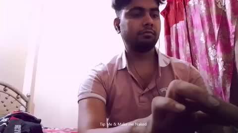 Snapshot of birbikrom104 chatting on November 29, 2025, 2:42 pm birbikrom104 online show from November 29, 2025, 2:42 pm