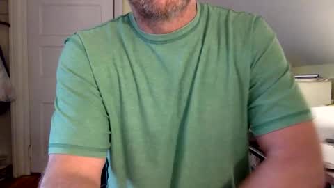 BisonBar online show from November 3, 2025, 4:08 pm