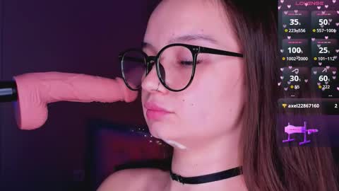 Snapshot of bitchpeace_ chatting on November 29, 2025, 4:10 pm Diana online show from November 29, 2025, 4:10 pm