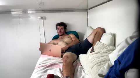 Snapshot of bitedeforain chatting on September 19, 2025, 10:49 am bitedeforain online show from September 19, 2025, 10:49 am