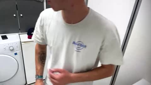 Snapshot of bitedeforain chatting on October 5, 2025, 11:13 pm bitedeforain online show from October 5, 2025, 11:13 pm