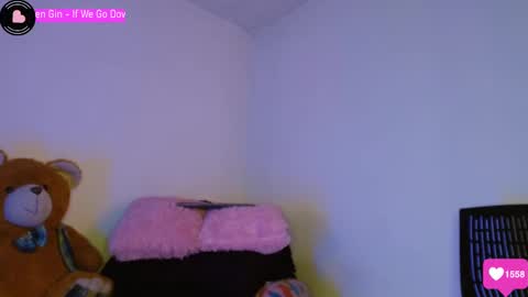 Instagram zpchherry online show from December 11, 2024, 4:09 pm