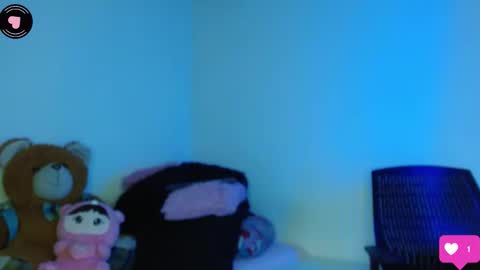 Instagram zpchherry online show from January 13, 2026, 6:35 pm