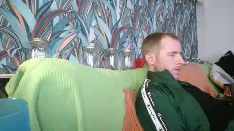 bizoukey15 online show from September 25, 2025, 10:46 pm