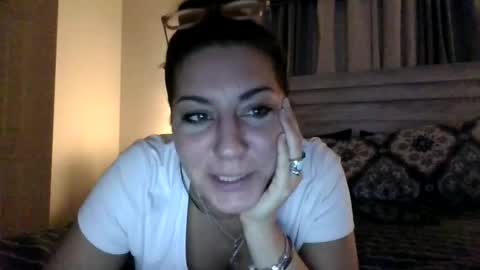 Snapshot of bj4290 chatting on November 30, 2025, 11:31 pm bj4290 online show from November 30, 2025, 11:31 pm