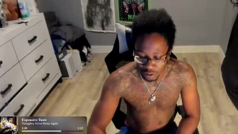 Plant Base Streamers From Pennsylvania online show from October 29, 2025, 10:55 pm