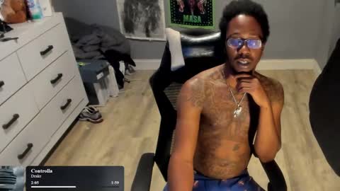 Plant Base Streamers From Pennsylvania online show from October 30, 2025, 11:49 pm