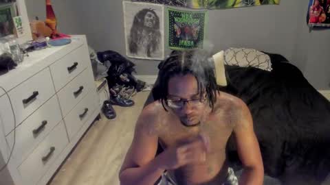 Plant Base Streamers From Pennsylvania online show from December 13, 2025, 11:10 pm