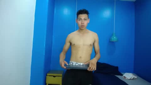 Snapshot of blacckandwhitte chatting on December 3, 2024, 11:44 am blacckandwhitte online show from December 3, 2024, 11:44 am