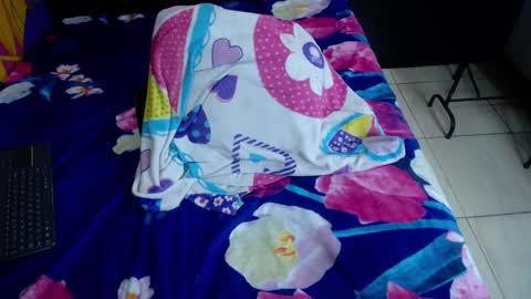 Snapshot of blacckandwhitte chatting on January 18, 2025, 11:11 pm blacckandwhitte online show from January 18, 2025, 11:11 pm